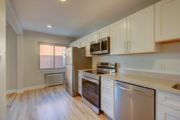 901 N Ogden Street Studio-2 Beds Apartment for Rent - Photo Gallery 2