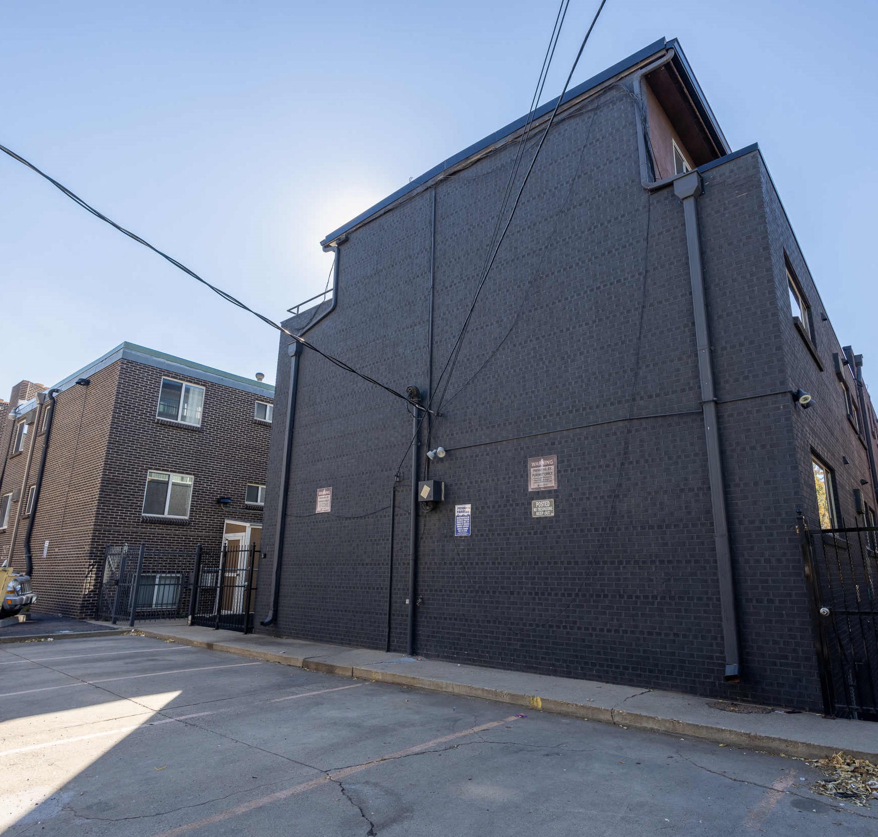 The Pearl Apartments in Denver, Colorado