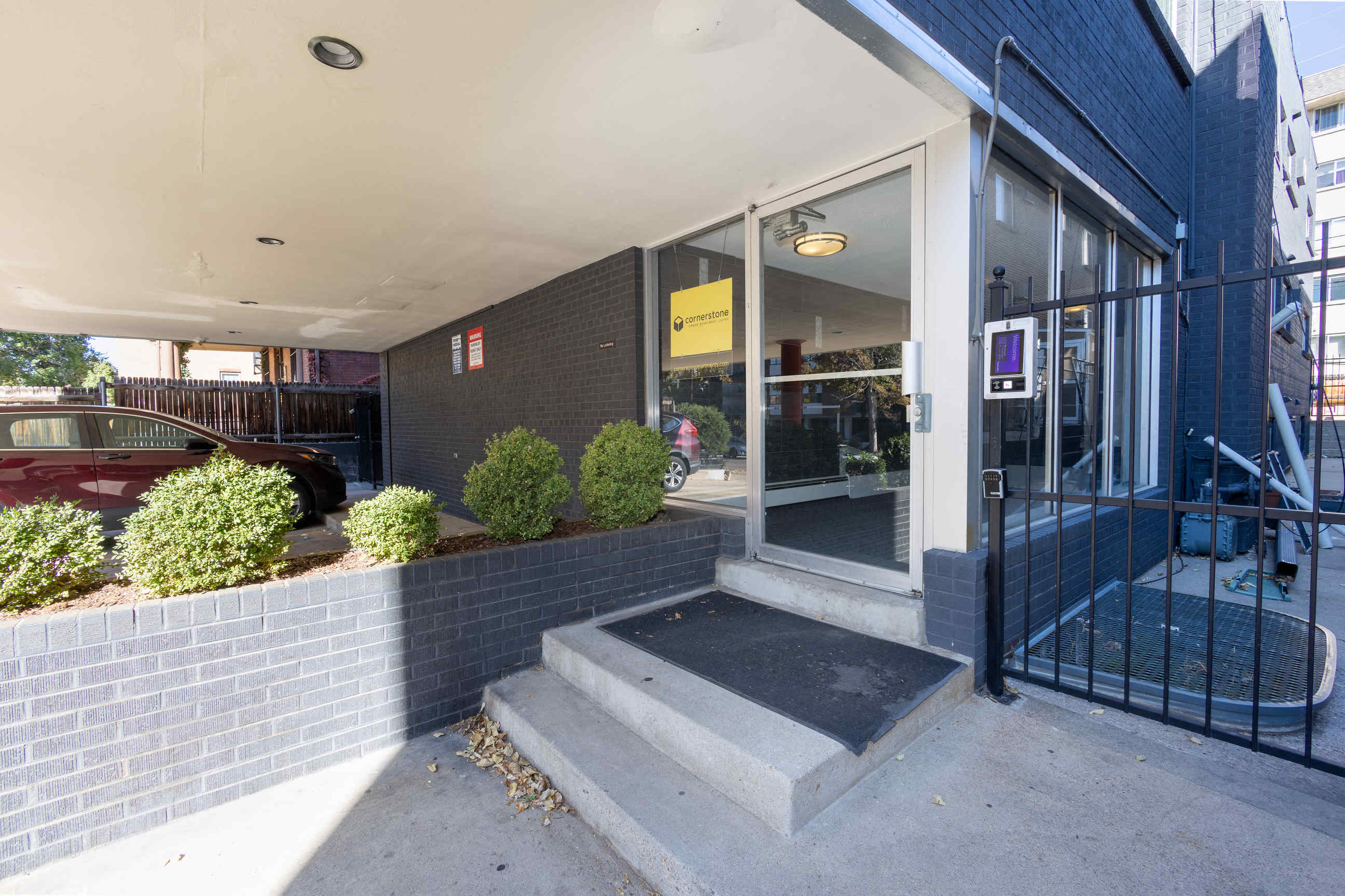 The Pearl Apartments in Denver, Colorado