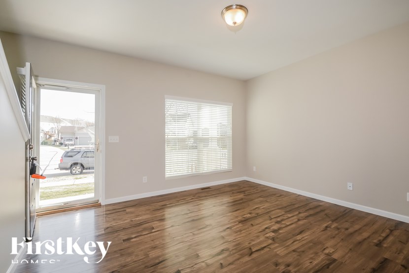 121 Siena Drive 3 Beds House for Rent - Photo Gallery 3