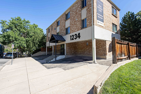 the building where the hotel is located is available for rent