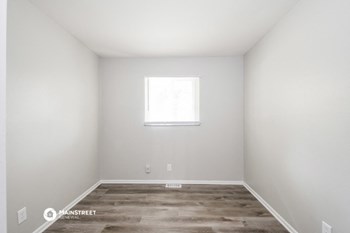 8054 CHARLECOT DR 4 Beds House for Rent - Photo Gallery 13