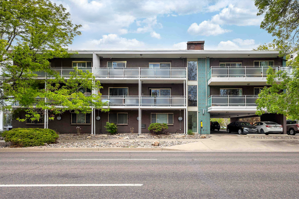 the building in which the apartment is located