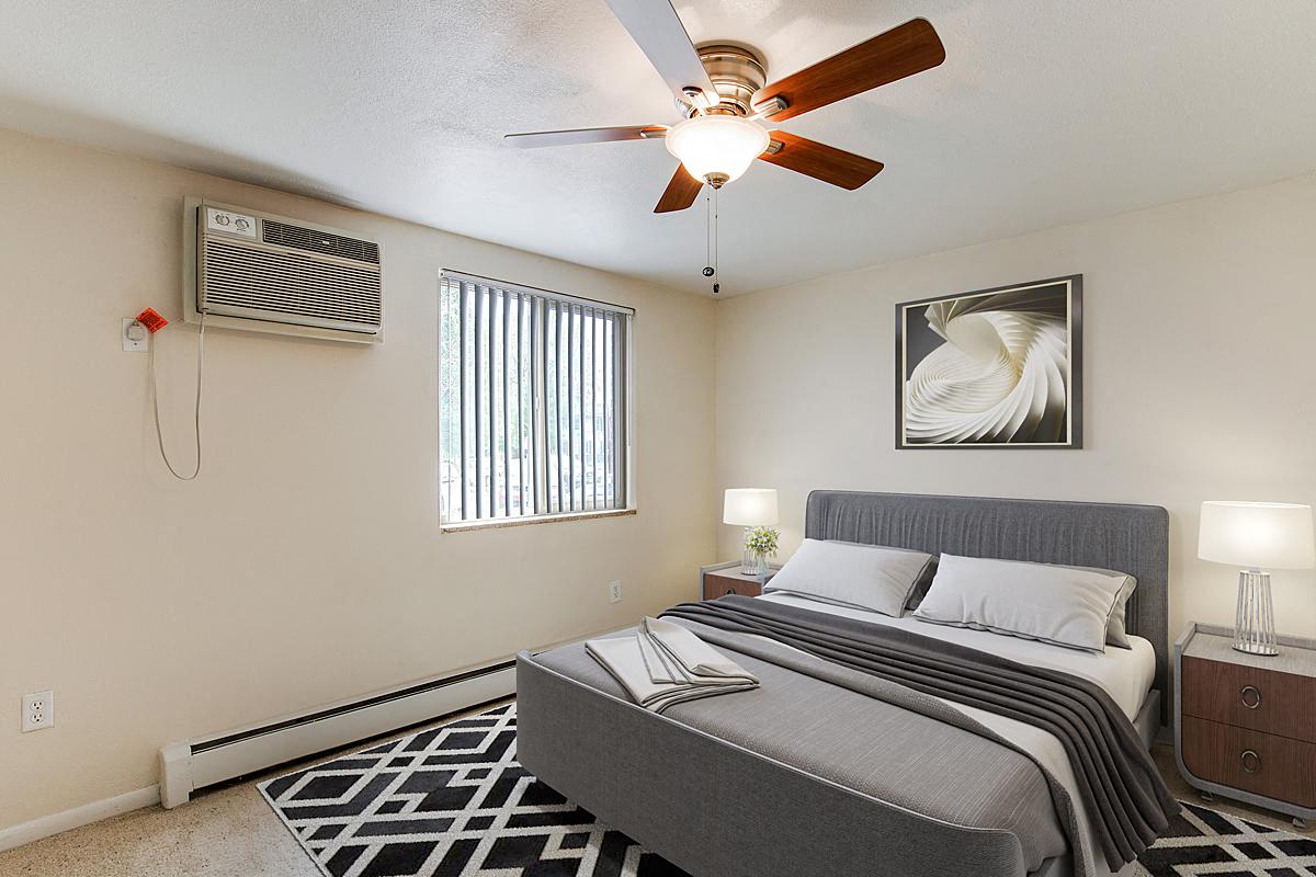 Logan Court Apartments in Denver, Colorado