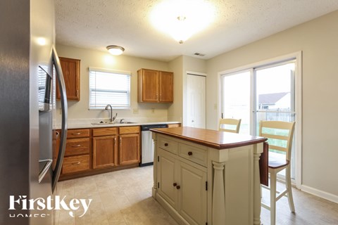 5842 Glen Haven Boulevard 3 Beds Apartment for Rent
