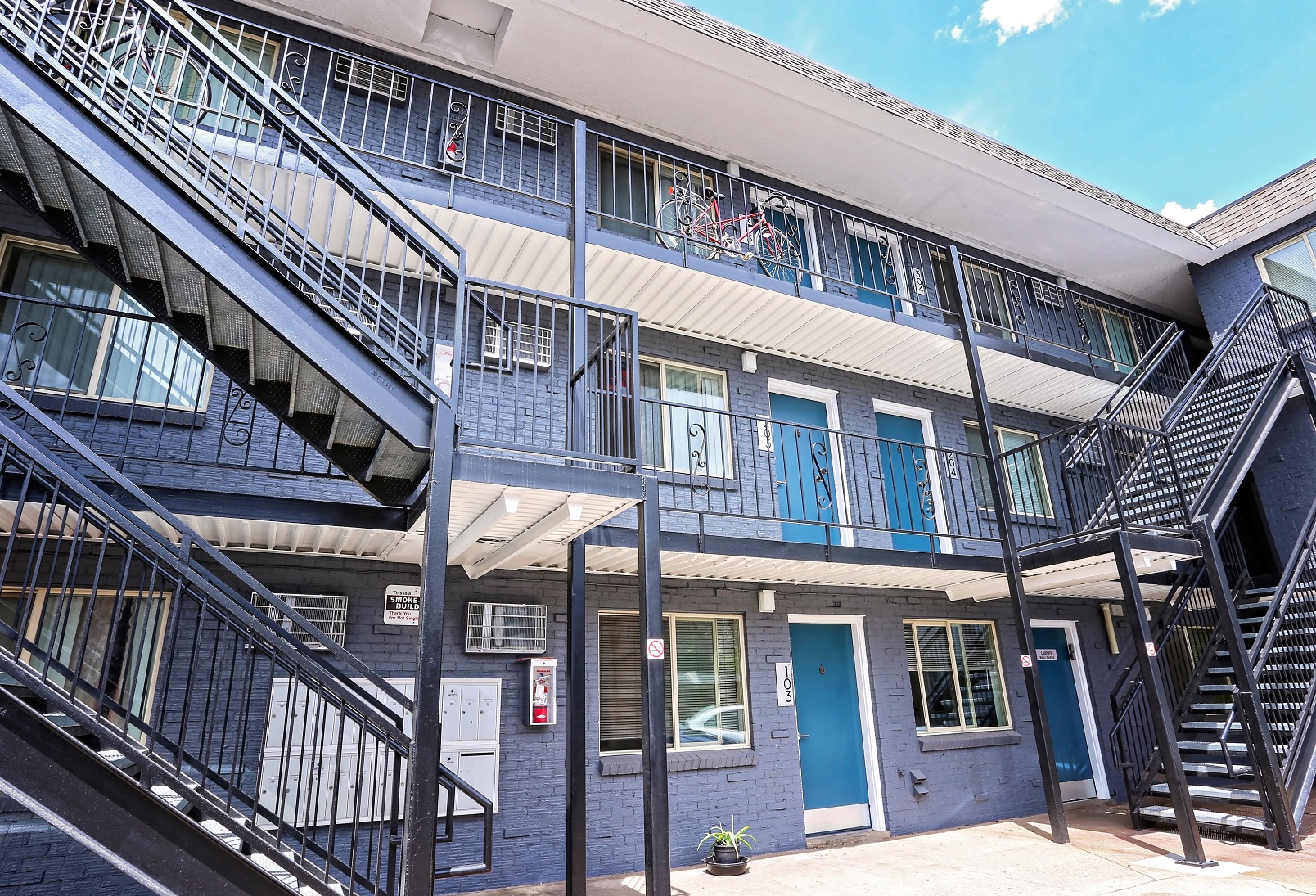 60 South Apartments in Denver, CO