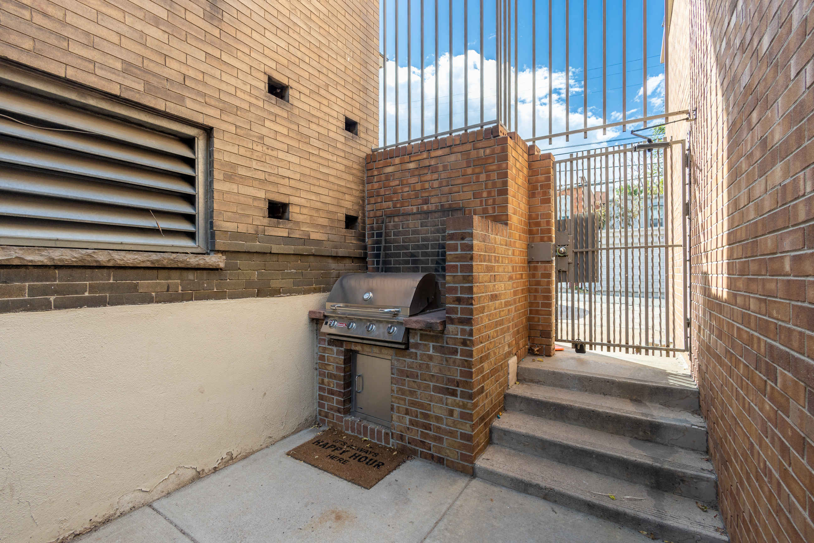 The Met Apartments in Denver, Colorado