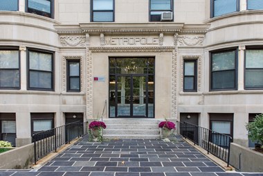 1455 Beacon Street 1 Bed Apartment for Rent - Photo Gallery 1