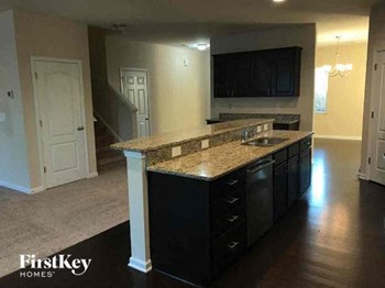 1034 Blue Stream Lane 5 Beds House for Rent - Photo Gallery 6