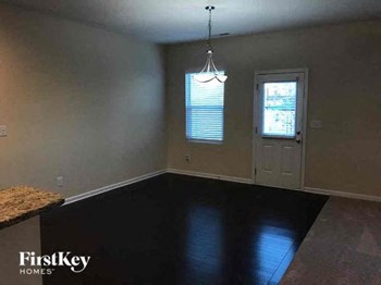 1034 Blue Stream Lane 5 Beds House for Rent - Photo Gallery 2