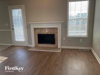 1127 Forest Glen 4 Beds House for Rent - Photo Gallery 3