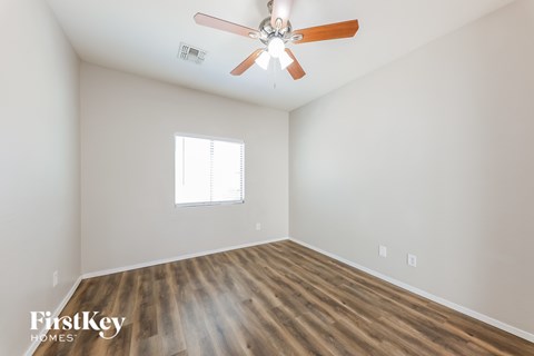 4680 E LAUREL AVENUE 3 Beds Apartment for Rent