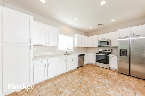 4680 E LAUREL AVENUE 3 Beds Apartment for Rent