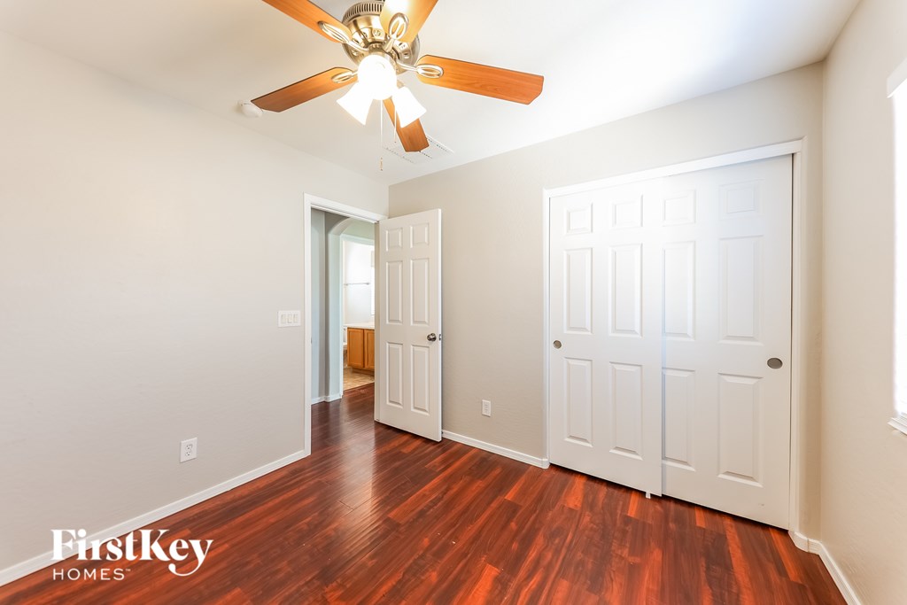 4680 E LAUREL AVENUE 3 Beds House for Rent - Photo Gallery 14