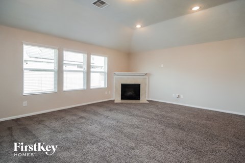 1023 Ranch Oak Drive 4 Beds Apartment for Rent