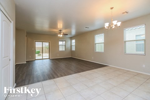 4637 E FIRE OPAL Lane 4 Beds Apartment for Rent