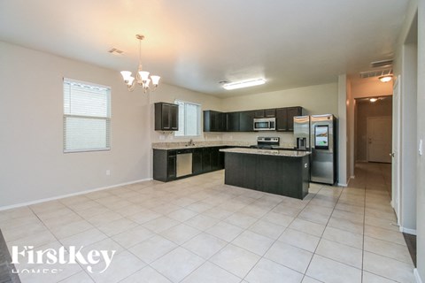 4637 E FIRE OPAL Lane 4 Beds Apartment for Rent