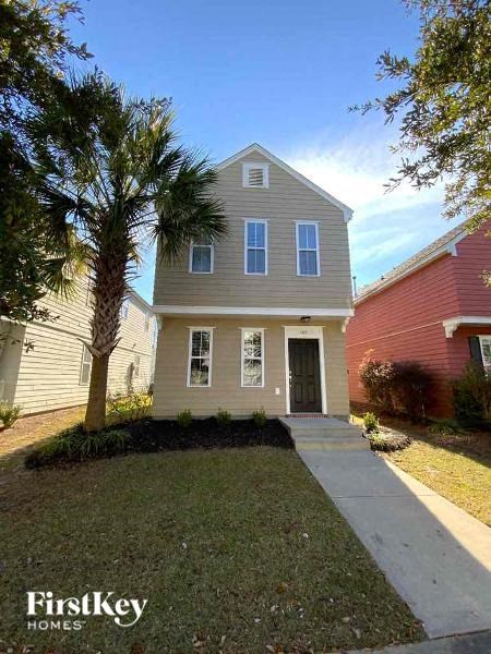 405 Verbena Avenue 3 Beds Apartment for Rent