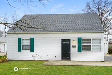 885 EXETER RD 3 Beds House for Rent - Photo Gallery 1