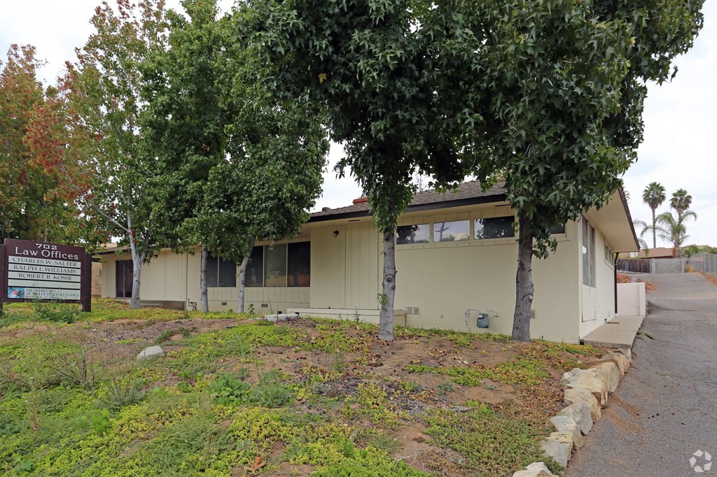 702-716 Civic Center Drive