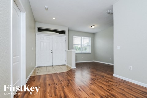 8314 GREYSTONE DRIVE 4 Beds Apartment for Rent