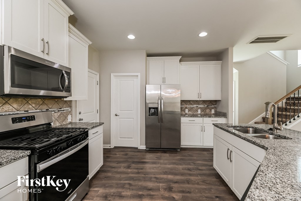 409 Flat Rock Lane 3 Beds House for Rent - Photo Gallery 7