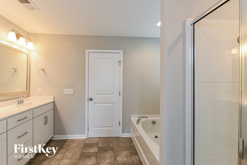 409 Flat Rock Lane 3 Beds House for Rent - Photo Gallery 11