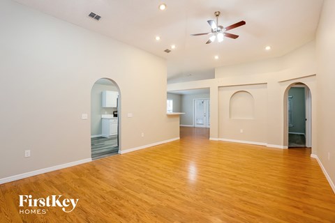 3111 E ASH HARBOR DRIVE 4 Beds Apartment for Rent