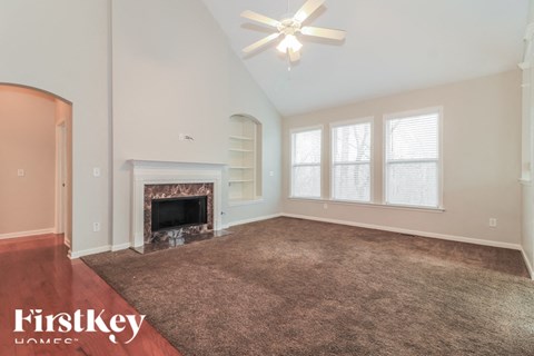 677 Longwood Place 4 Beds Apartment for Rent