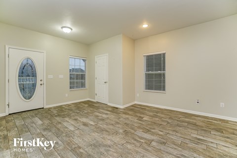 6309 Greenhaven Avenue 3 Beds Apartment for Rent