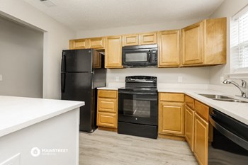 703 LOU GEHRIG CIR 3 Beds House for Rent - Photo Gallery 6