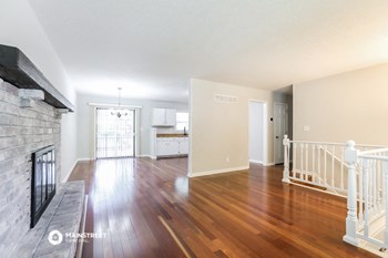 105 N EMERSON ST 3 Beds House for Rent - Photo Gallery 6