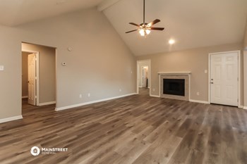 4023 ALMOND LAKE DR 3 Beds House for Rent - Photo Gallery 4