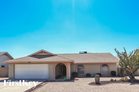 8603 W DIANA Avenue 3 Beds Apartment for Rent