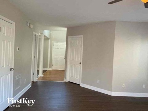 1520 Maplewood Court 4 Beds Apartment for Rent