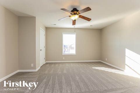 1748 Ridge Runner Court Studio House for Rent - Photo Gallery 9