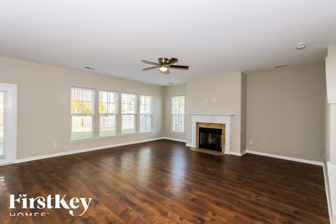 457 Flat Rock Lane 4 Beds Apartment for Rent
