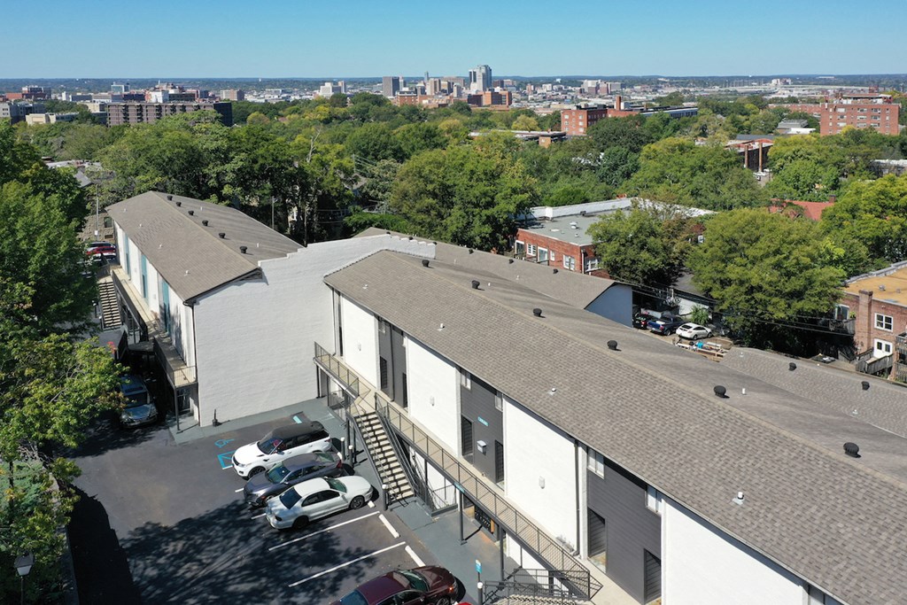 Nova Highland Exterior