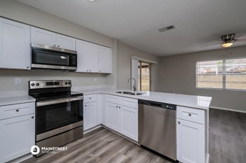 4415 TIFFIN 3 Beds House for Rent - Photo Gallery 6