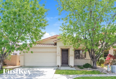 2715 E CARSON Road 3 Beds Apartment for Rent