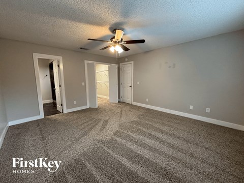 8717 IRONGATE DRIVE 4 Beds Apartment for Rent