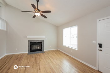 3062 S TRUCKEE ST 3 Beds House for Rent - Photo Gallery 5
