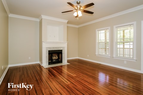 625 Moultonboro Avenue 3 Beds Apartment for Rent