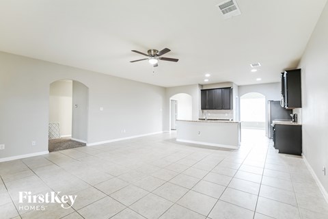 719 Shady Meadow Lane 4 Beds Apartment for Rent