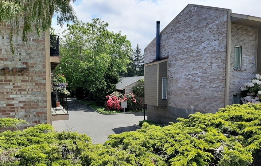 1415 and 1417 Rainier Dr 1-3 Beds Apartment for Rent - Photo Gallery 1