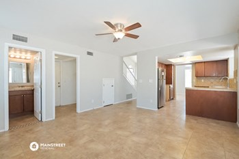 5124 W Aquamarine Street 3 Beds House for Rent - Photo Gallery 4