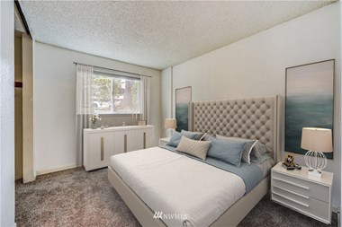 Unit C104 3 Beds Apartment for Rent - Photo Gallery 1
