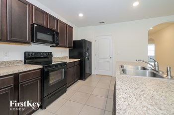 1238 SOPHIA BOULEVARD 3 Beds House for Rent - Photo Gallery 6