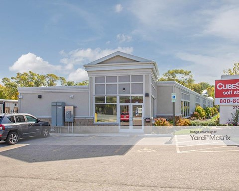 Storage Units for Rent available at 37021 North Sheridan Road, Beach Park, IL 60087