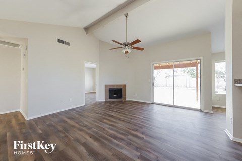 2121 W MONONA Drive 3 Beds Apartment for Rent
